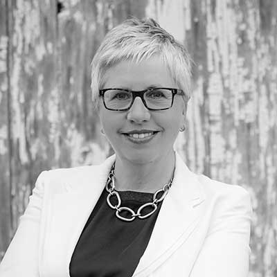 Picture of  Karen Schwean-Lardner